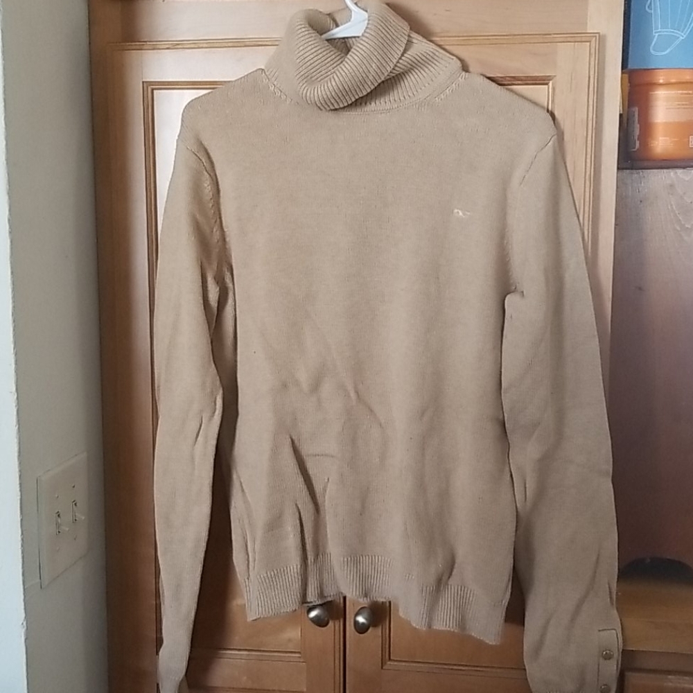 Vineyard Vines sweater